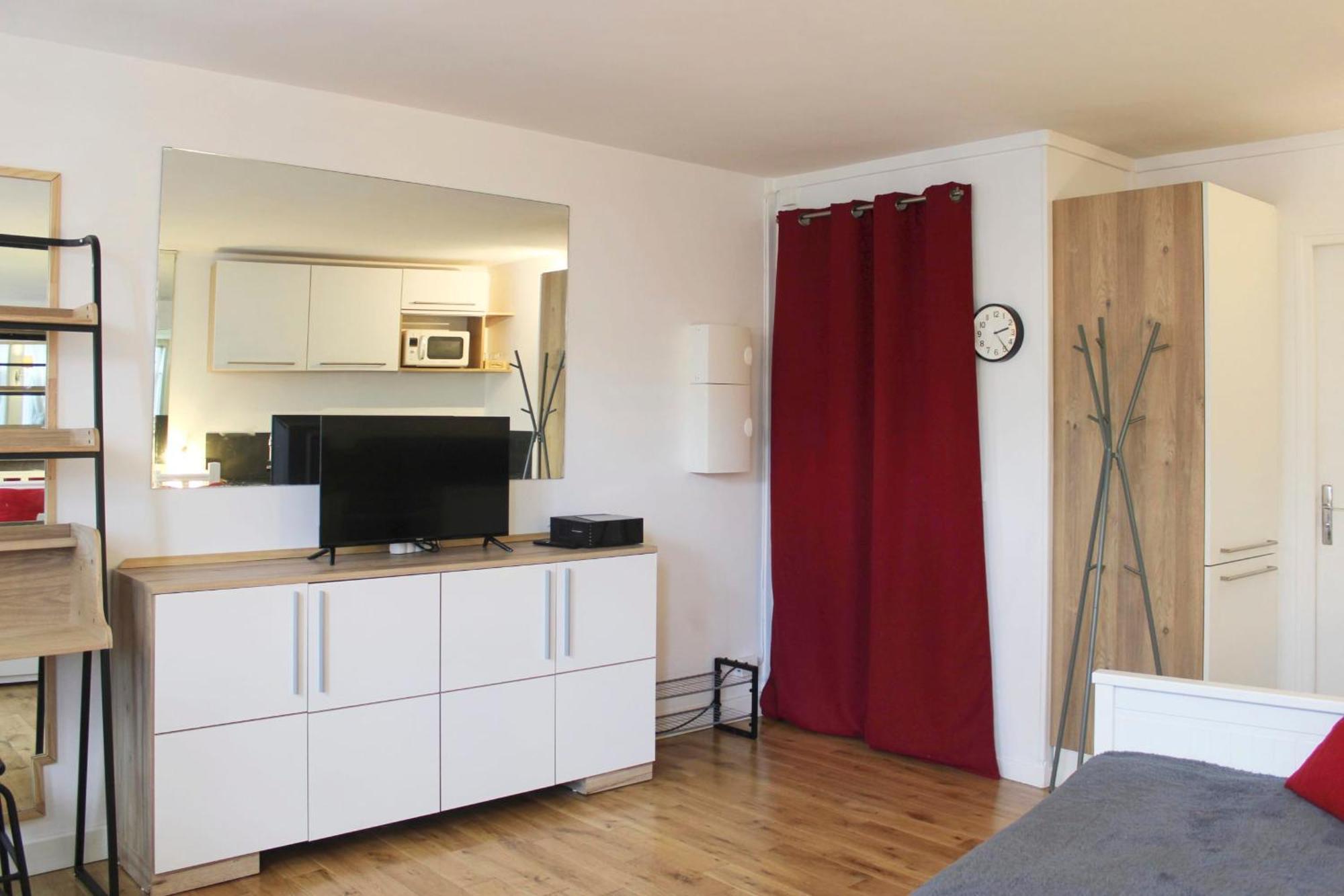 Bright Apartment - Near Garden Париж Екстериор снимка